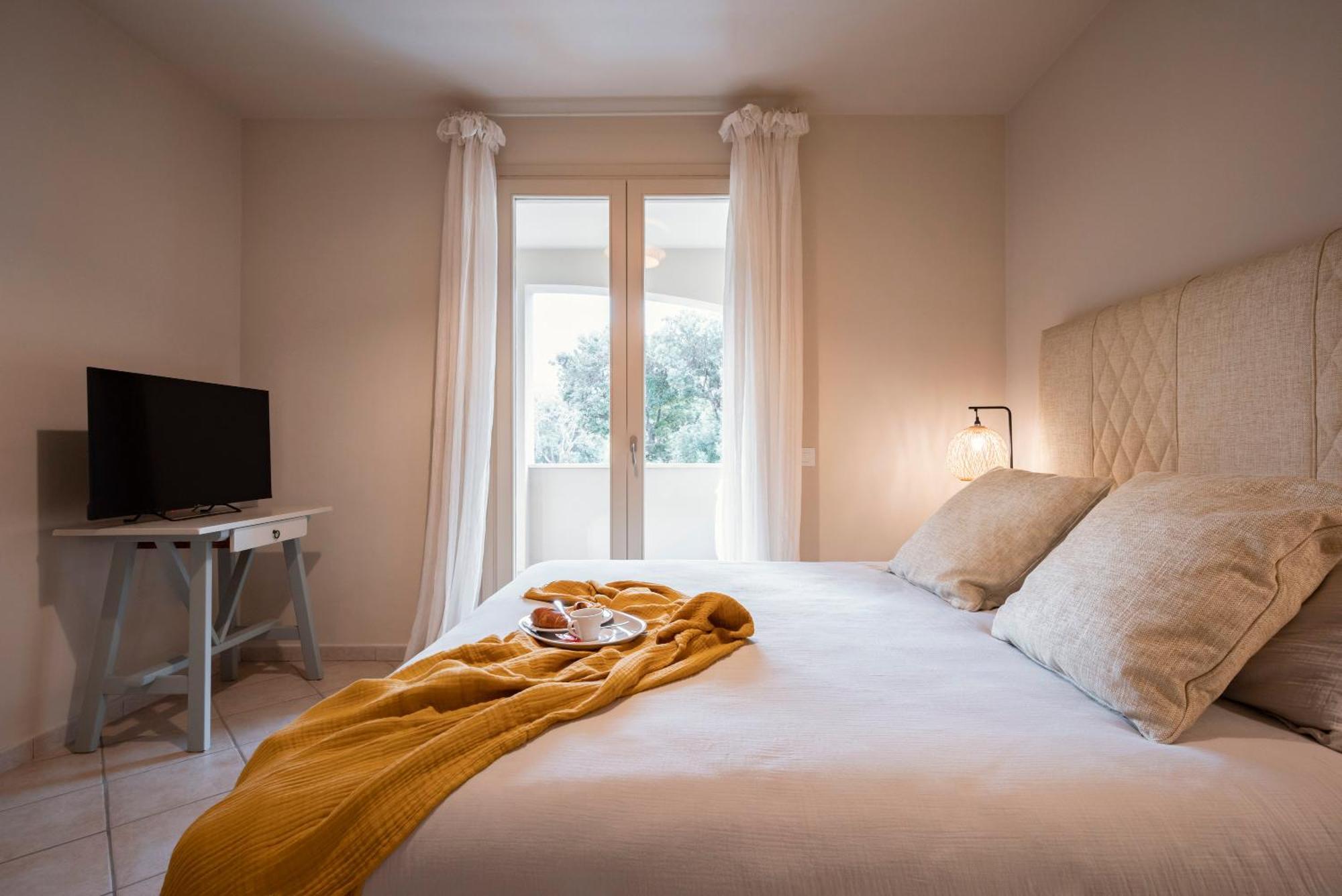 Zefiro Apartments Сан Винченцо Екстериор снимка