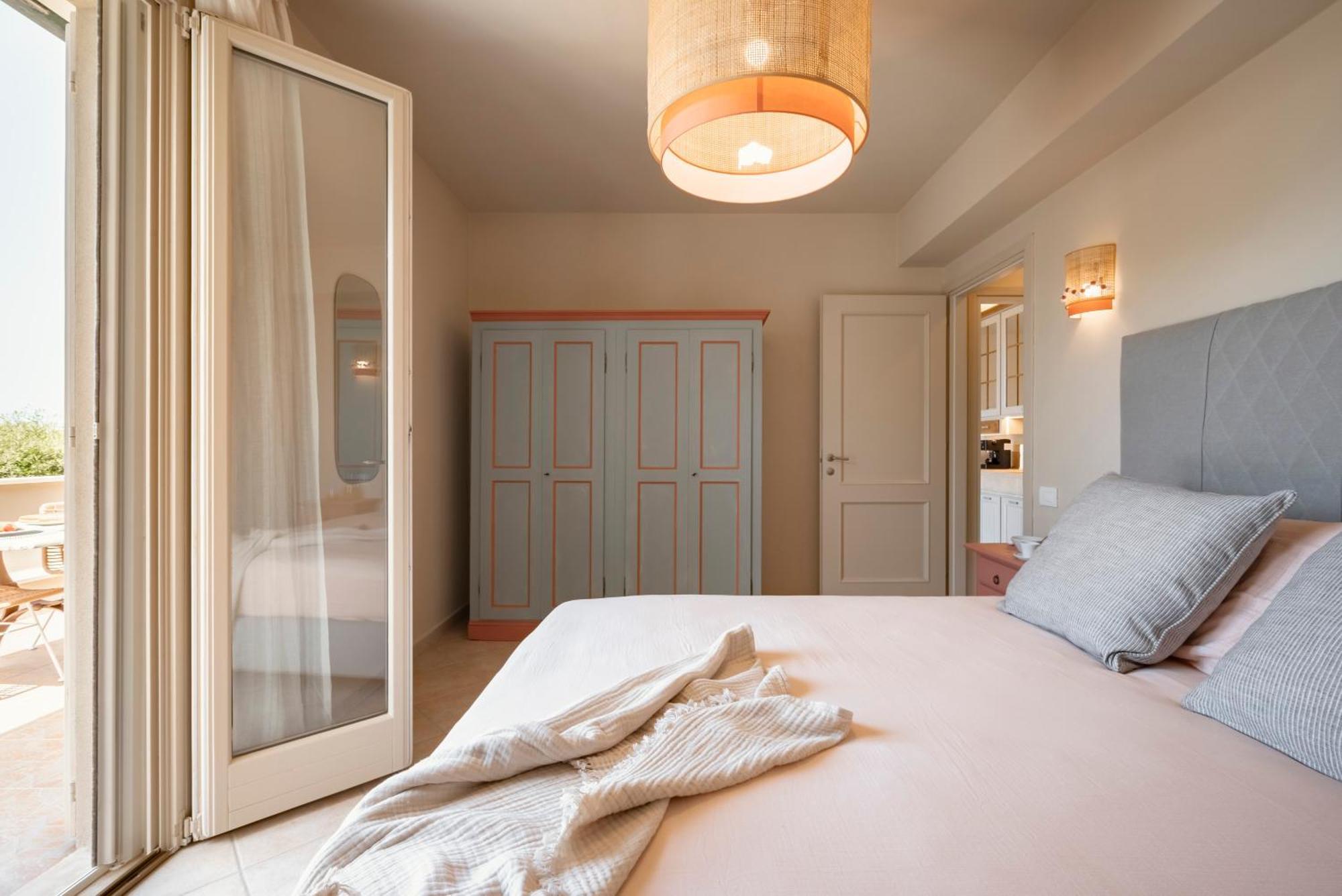 Zefiro Apartments Сан Винченцо Екстериор снимка